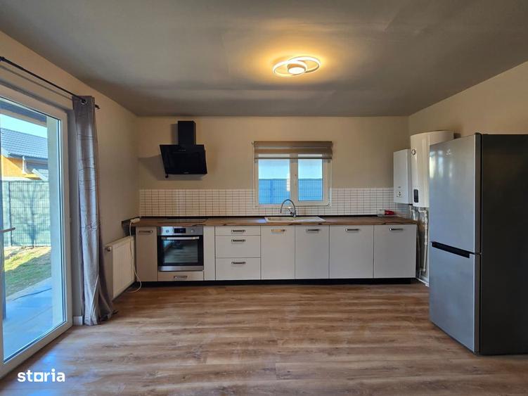 Pet friendly - vila + 500 mp teren - Vadul Anei, Branesti - 13