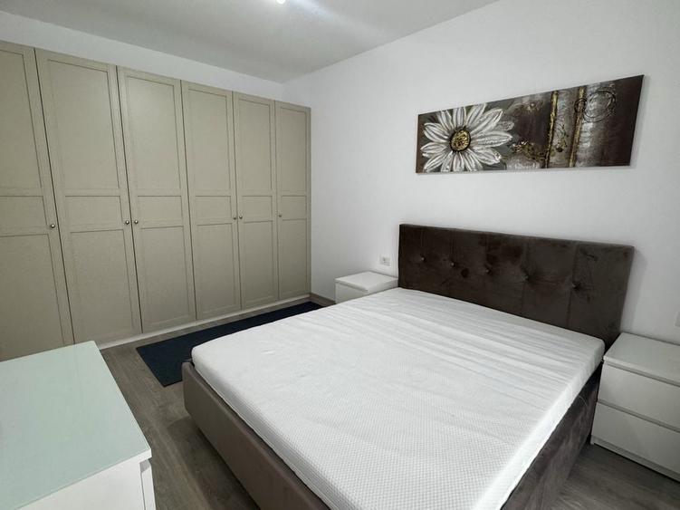 Apartament cu 2 camere decomandat în Dumbrăvița