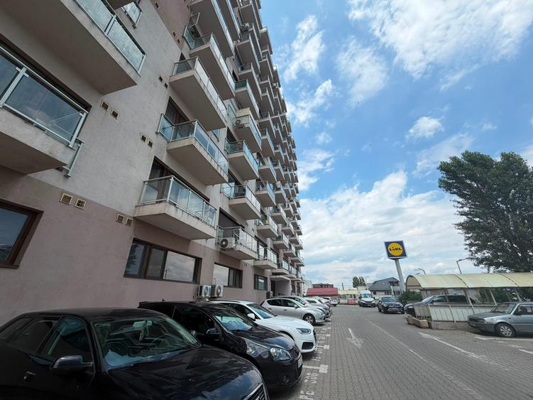 Garsonieră decomandată în Titan