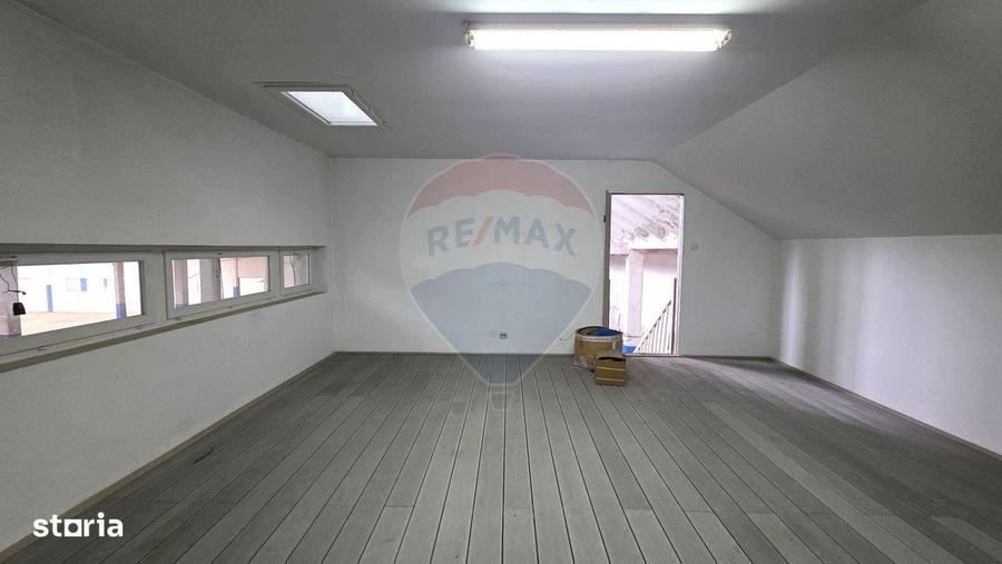 Spațiu comercial, de 2,700 mp, în Prejmer