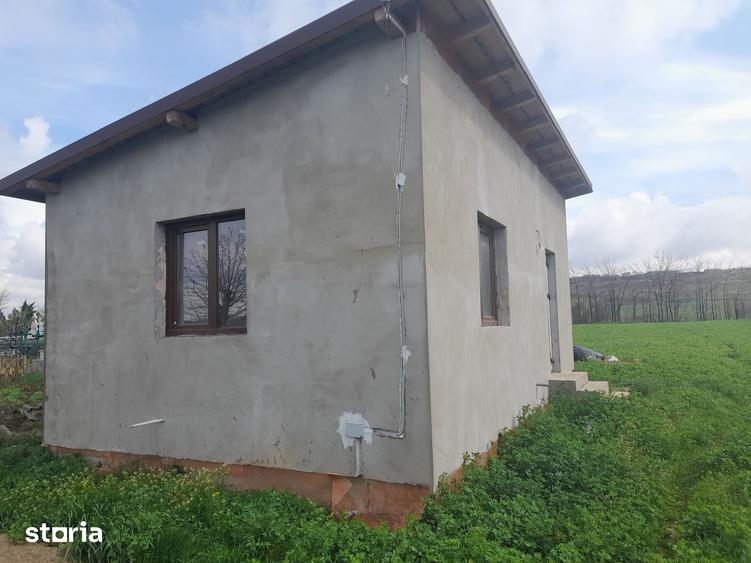 Casă cu 2 camere cu Teren 1058 Mp în Bălțați