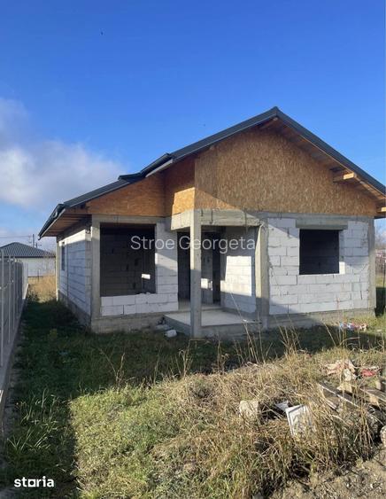 Casa de vanzare la gri in Popricani, jud Ia?i