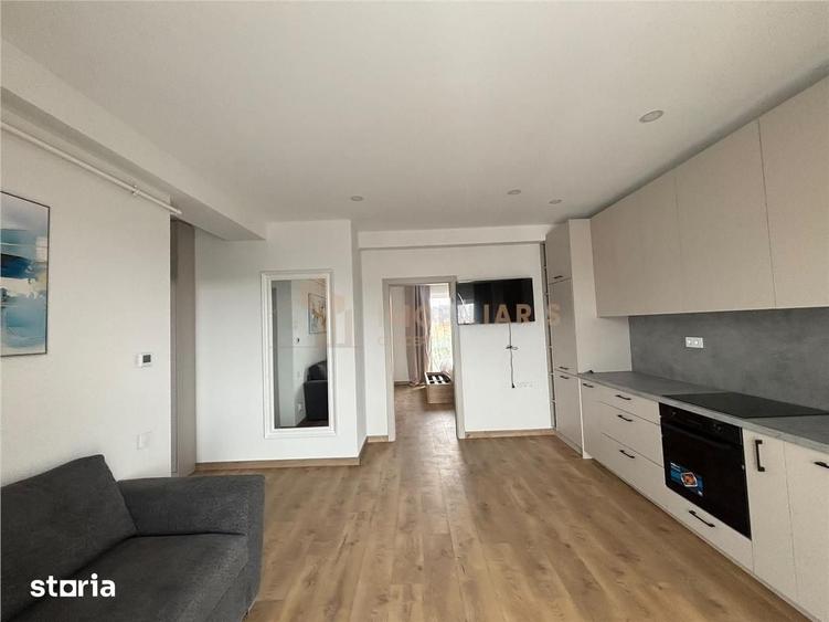 Apartament cu 3 camere în Traian