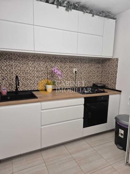 Apartament cu 3 camere decomandat în Nicolina