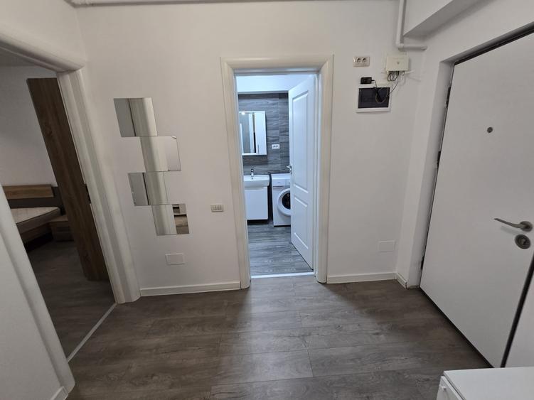 Apartament cu 2 camere decomandat în 13 Septembrie