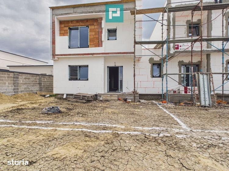 Casă cu 4 camere în Central
