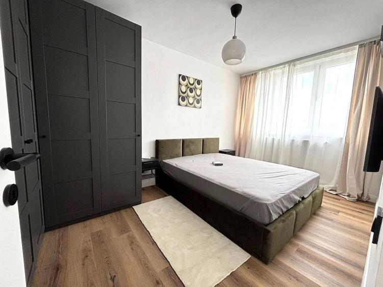Apartament cu 3 camere semidecomandat, mobilat în Floreasca