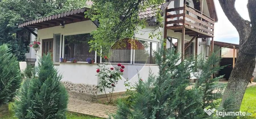Casă cu 5 camere cu Teren 2000 Mp în Stațiunea Climaterică Sâmbăta