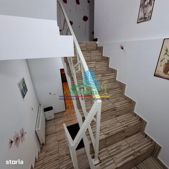 Casă cu 5 camere cu Teren 157 Mp în Central