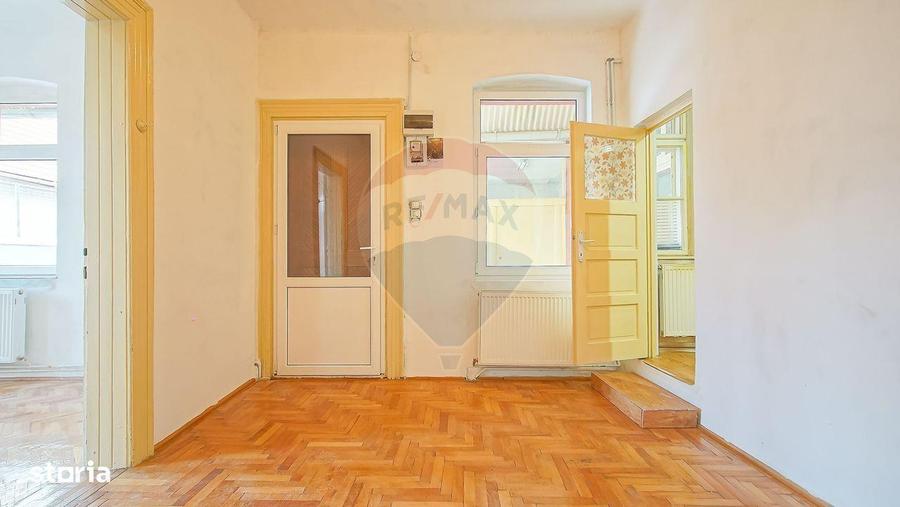 Casă cu 3 camere cu Teren 149 Mp în Centrul Istoric