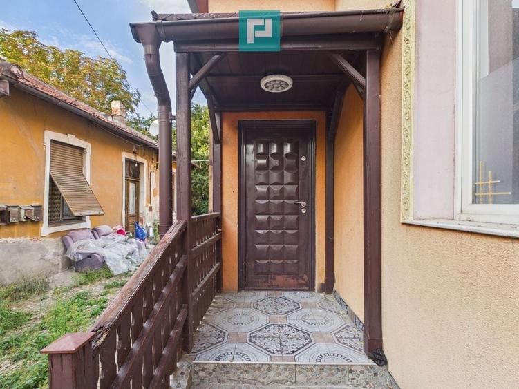 Birou, de 75 mp, în Central