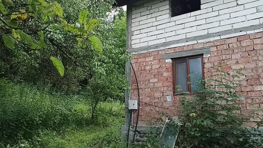 Casa si livada, de vanzare in localitatea Pausesti-Maglasi, sat Coasta. - 5