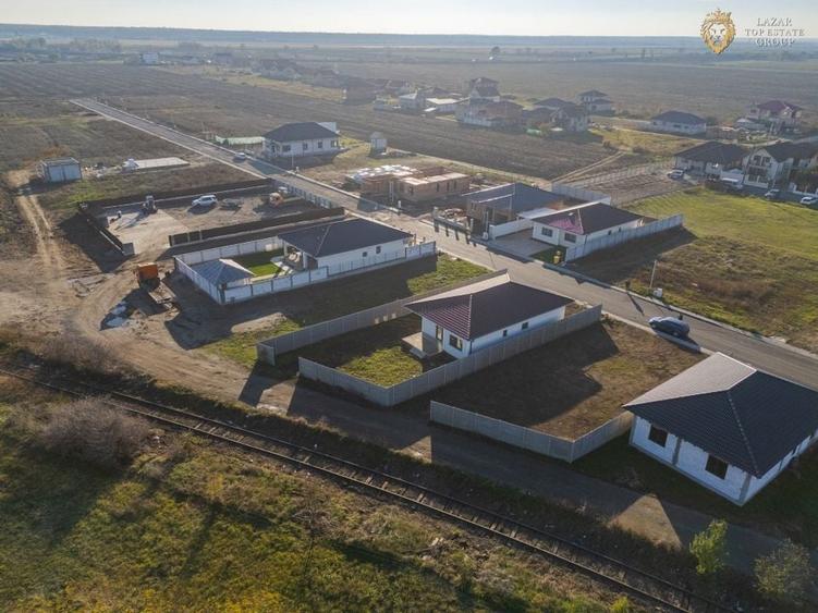 Casa  noua de vanzare 3 camere  in Bujac - 12