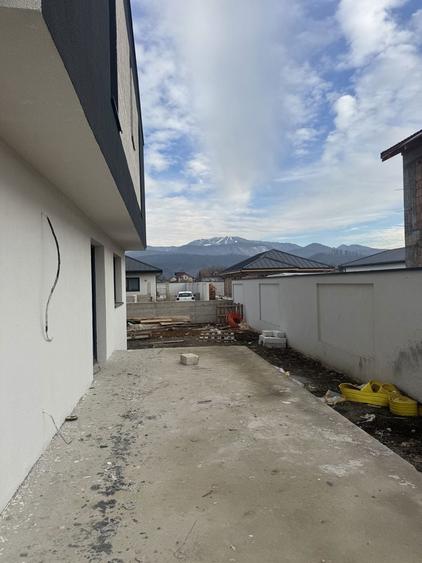 Casa de vanzare in cartier inchis / Cristian Braaov - 6