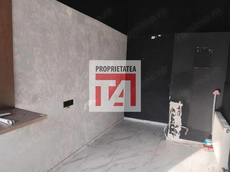 Saptiu de inchiriat 12 mp Bd Regel Mihai 1 - 1