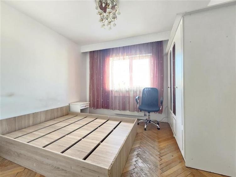 3 Camere Semimobilate, zona Centrala. - 3