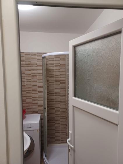 Inchiriez garsoniera 250 e - 4