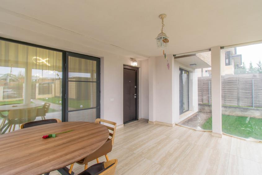 Vilă modernă cu vedere la lac, minicomplex inchis - 5