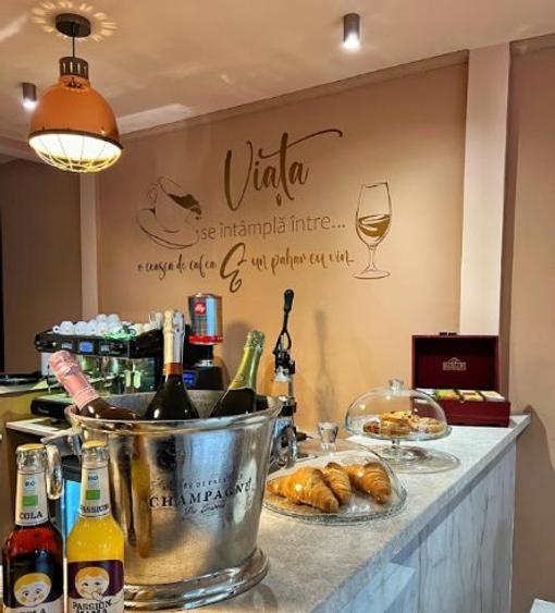  Spatiu Comercial - Amenajat Bistro & Cafenea - 100mp. Stefan cel Mare (Langa Ambasada Turciei) - 9