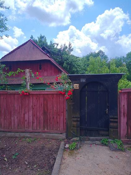 Vand casa sat Badeni, com. Moldovene?ti, jud. Cluj Vand casa sat Badeni, com. Moldovene?ti, jud. Cluj