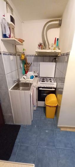 Vand garsoniera in zona Chibrit sector 1 - 7