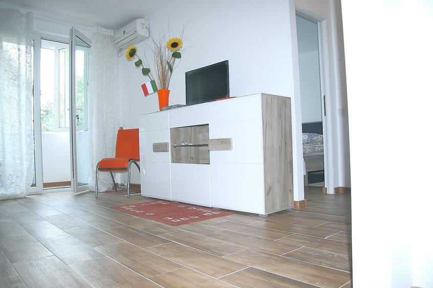 P-ta Mihail Kogalniceanu - Cismigiu, apartament deosebit 2 camere, etaj 1 - 2