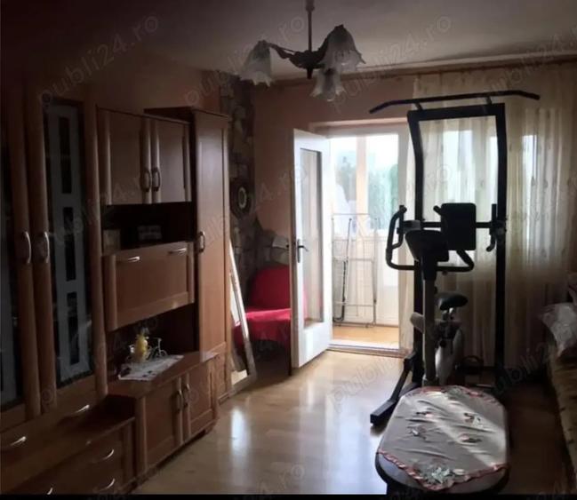 Inchiriez apartament 2 camere - 3