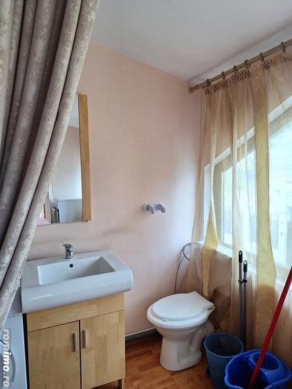 Inchiriez 1 camera + baie + bucatarie la curte - 5