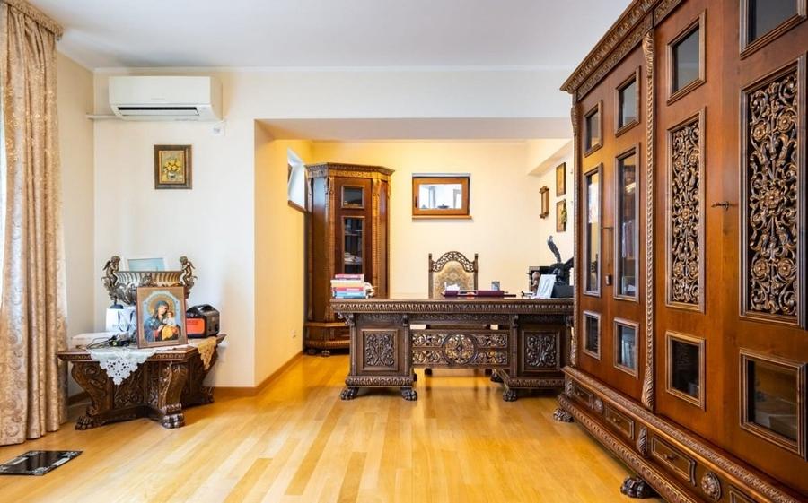 Vila in Damaroaia,aproape de lac,5 dormitoarere cu baie proprie,1000mp teren - 4