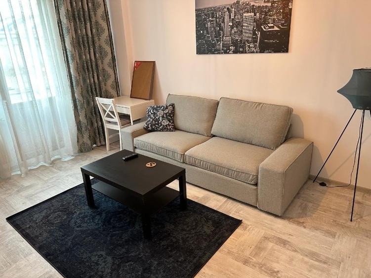 Apartament cu terasa si curte - 1