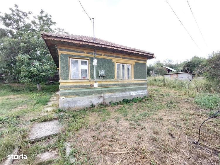 Casa 70 mp, teren 1415 mp , Zarnesti sat Fundeni - 2