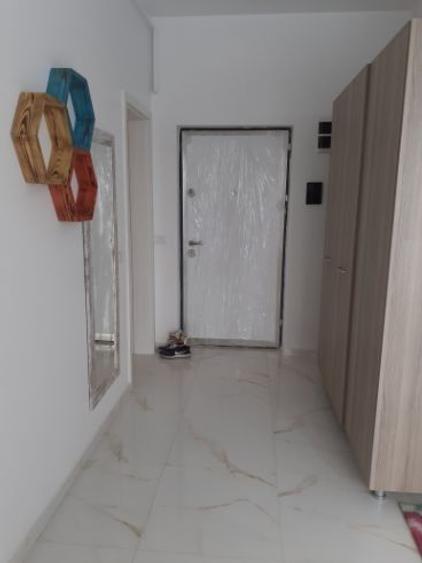 Aproape de metrou - 3