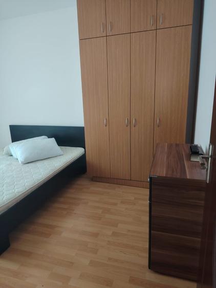 Inchiriez apartament cu 3 camere - 9