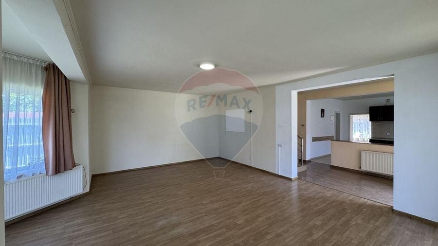 DE VANZARE CASA LA PRET DE APARTAMENT - 5