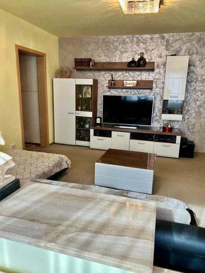 Proprietar vand apartament cu 3 camere cu centrala+ baxa, in zona Girocului langa Spitalul Judetean - 7