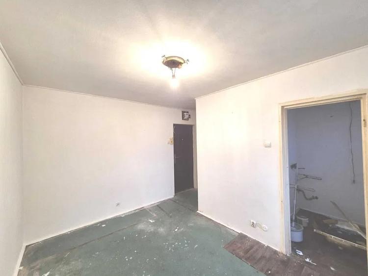 1 Decembrie 1918, Postavarul | Garsoniera CF2 | Metrou 8min - 2