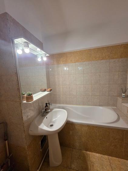 Trocadero - apartament cu 2 camere, decomandat - 7