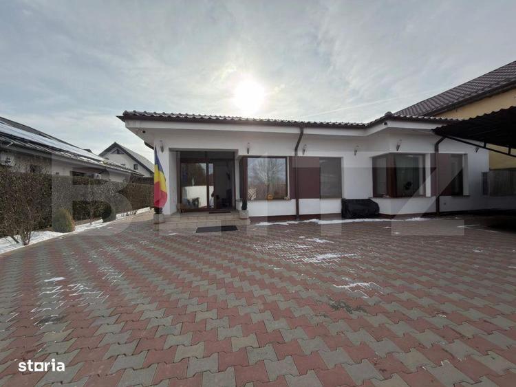 Casa 4 dormitoare, 204 mp, teren 1000 mp, zona Carcea - 2
