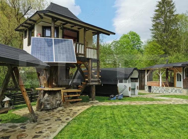 Cabana/Casa de vacanta in Molid, SV, 136 mp, teren cu 3300 mp, Iaz cu pesti - 3