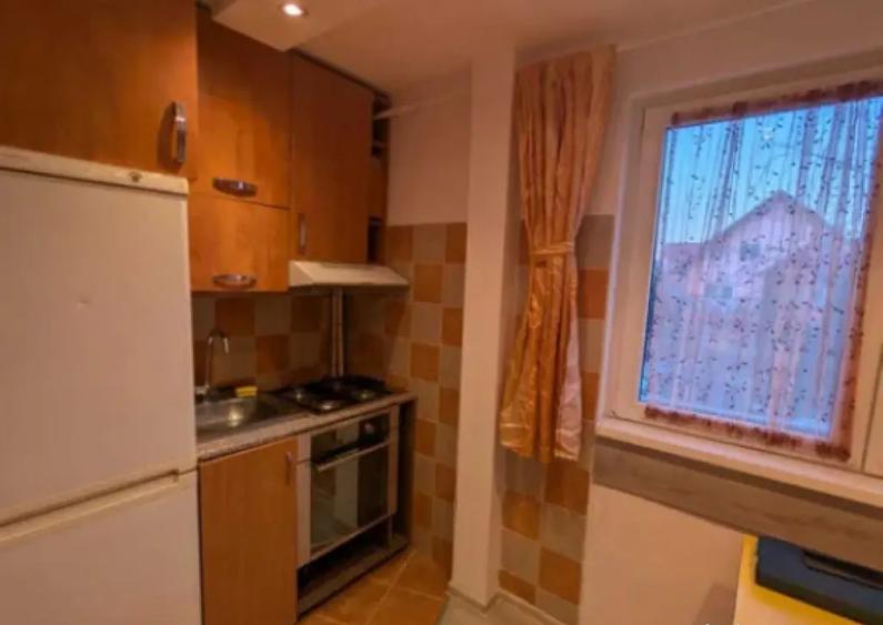 Garsoniera semidecomandata - zona Tractorul - 1