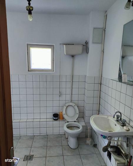 Casa de 193 mp, cu 5 camere ?i teren de 1.200 mp - 3