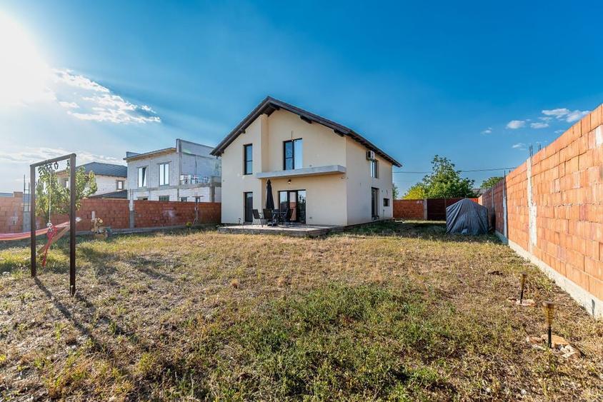 Casă cu 5 camere cu Teren 511 Mp în Central