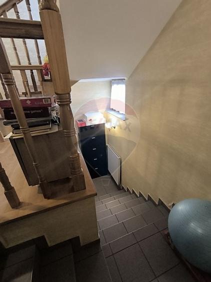 Casă de vanzare - 38