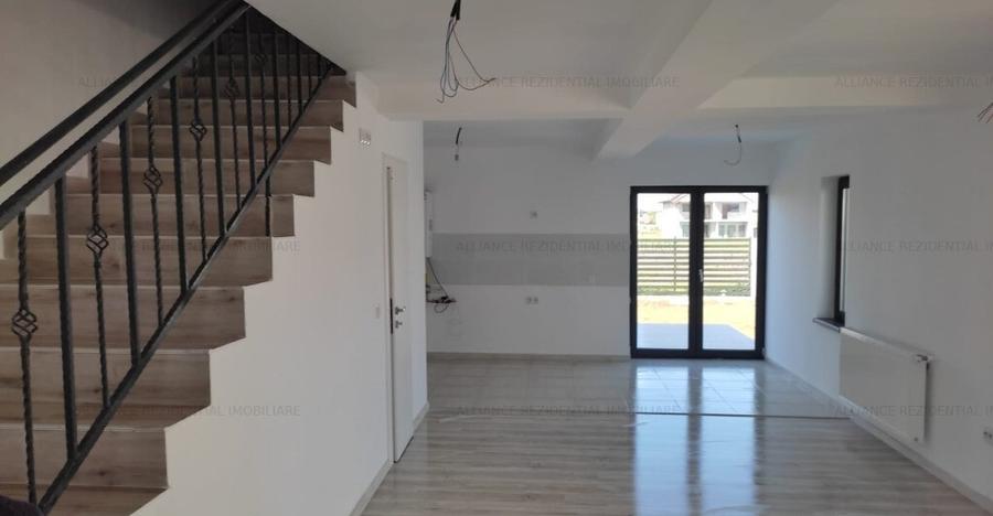 Casa stil Mediteranian,la 6-7 minute de STB,asfalt,spatii moderne - 1