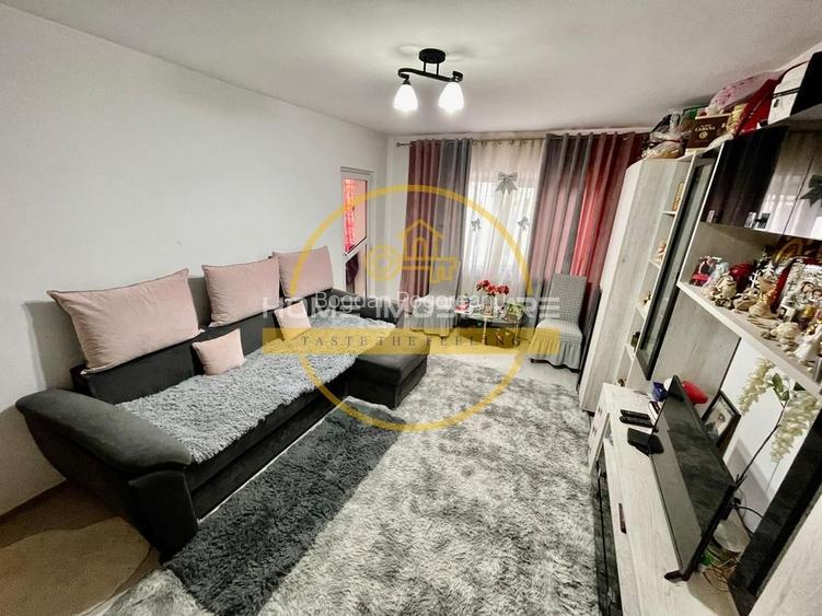 Apartament 2 Camere Decomandat Nicolina 53 Mp Bloc 1988