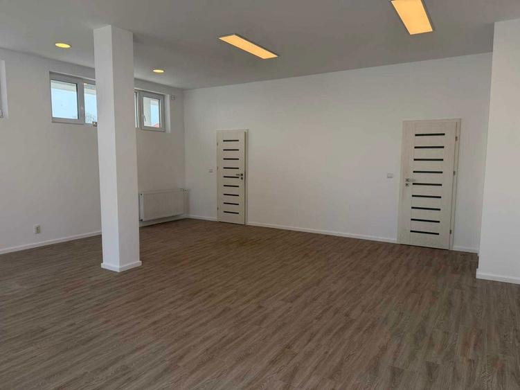 Spatiu comercial/Birou/Cabinet - DE INCHIRIAT - 1