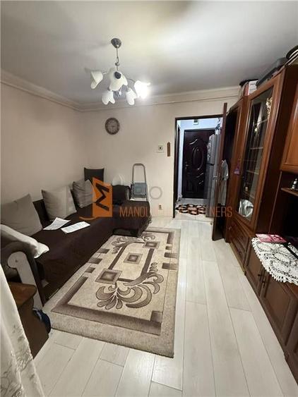 Garsoniera cf 1 semidecomandata zona Unirii Sud - 1