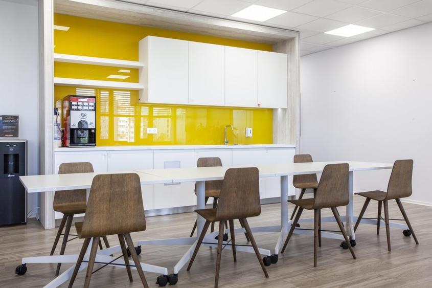 Spațiu de birou tip open-plan pentru 10 persoane în Regus Sun Business Centre - 4