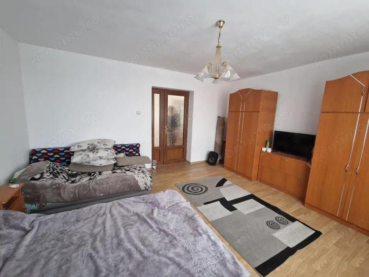 Casa spa?ioasa in comuna Recea, intr-o zona lini?tita ?i bine pozi?ionata - 9