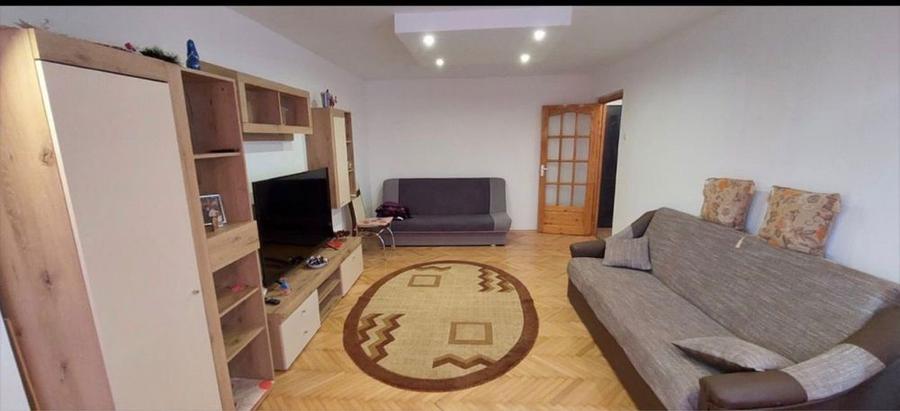 Apartament spatios 4 camere etaj 1 zona Freidorf-Liceul auto - 1